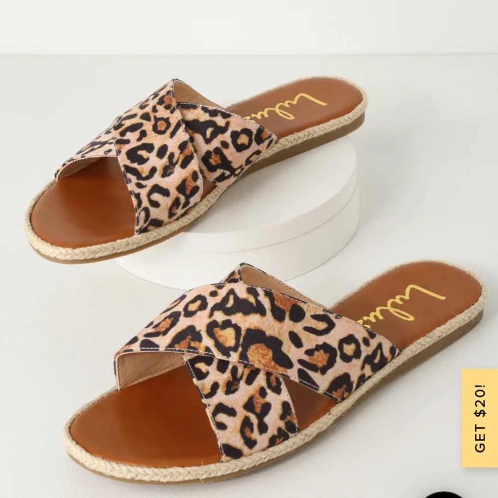 Lulu’s Koren Leopard Espadrille Slide Sandals. Size: 6.